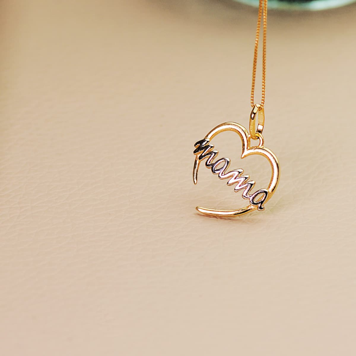 18K COLGANTE ORO BICOLOR CORAZON CON MAMA DE ORO BALNCO. 15X14 MM - Imagen 2