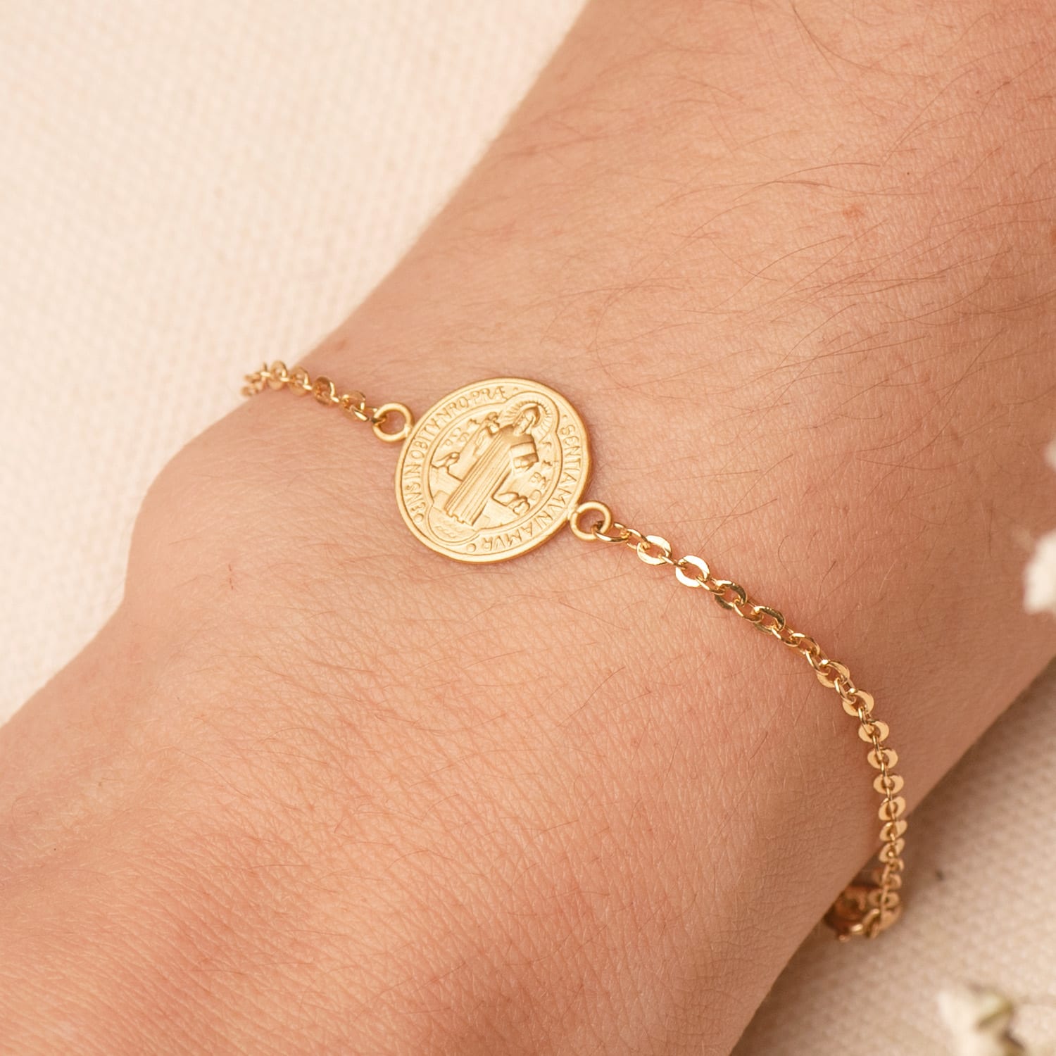 18K PULSERA ORO AMARILLO CON MEDALLA ORO AMARILLO SAN BENITO 12 MM. LARGO: 18+2 CM - Imagen 2